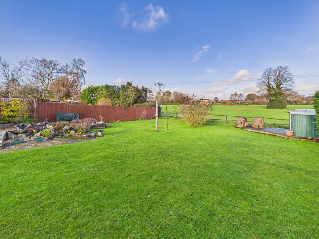 House in Holmer Green, Little Missenden, England 2 - 16891850