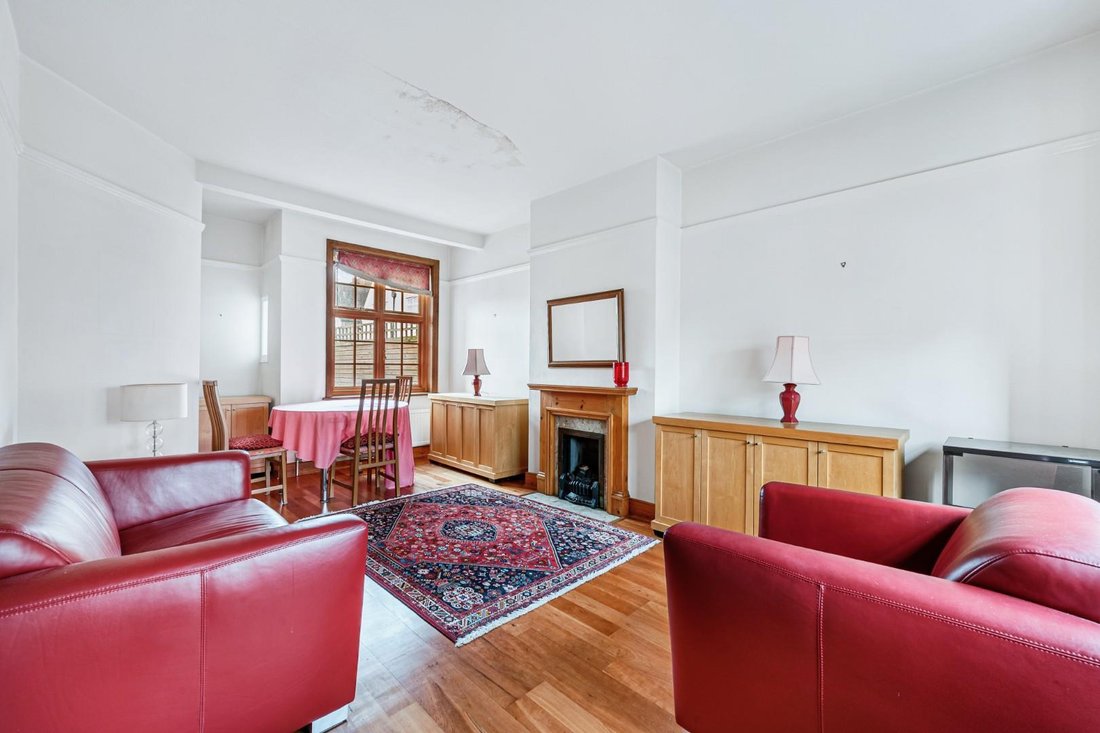 House in Ealing (London Borough of Ealing), Ealing, England 4 - 16892710