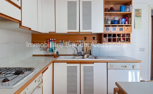 Castle for Sale in Tuscany, Italy