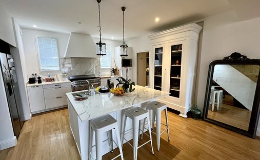 Castle for Sale in Saint-Émilion, Nouvelle-Aquitaine, France