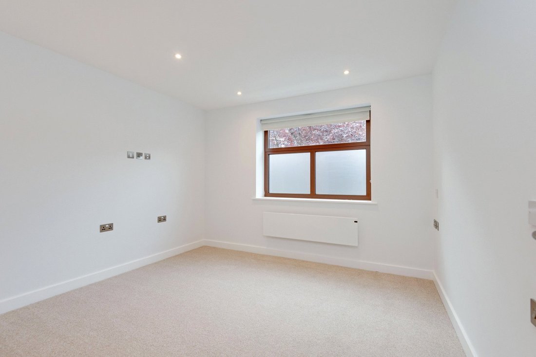 Townhouse in Temple Fortune, Barnet, England 5 - 16891610