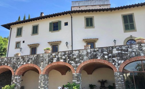 Castle for Sale in Tuscany, Italy