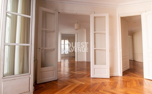 Castle for Sale in Paris, Île-de-France, France