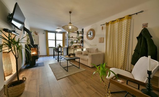 Sale Of Château Uzes, 295m² 11 Rooms €1,700,000 With Terrace