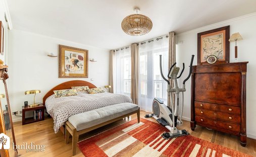 Castle for Sale in Paris, Île-de-France, France