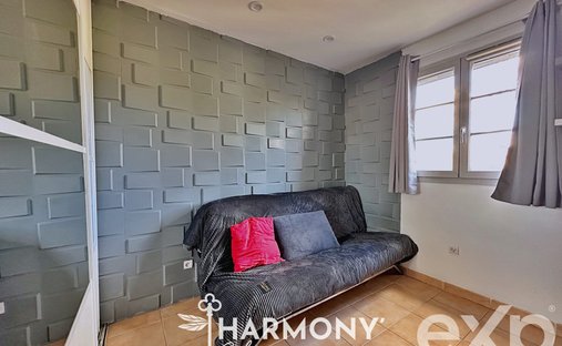 Castle for Sale in Aix-en-Provence, Provence-Alpes-Côte d'Azur, France