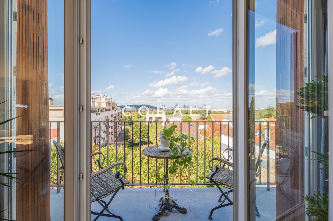 Apartment in Saint-Cloud, Ile-de-France, France 2 - 16891331