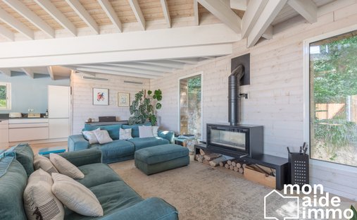 Castle for Sale in Bouliac, Nouvelle-Aquitaine, France