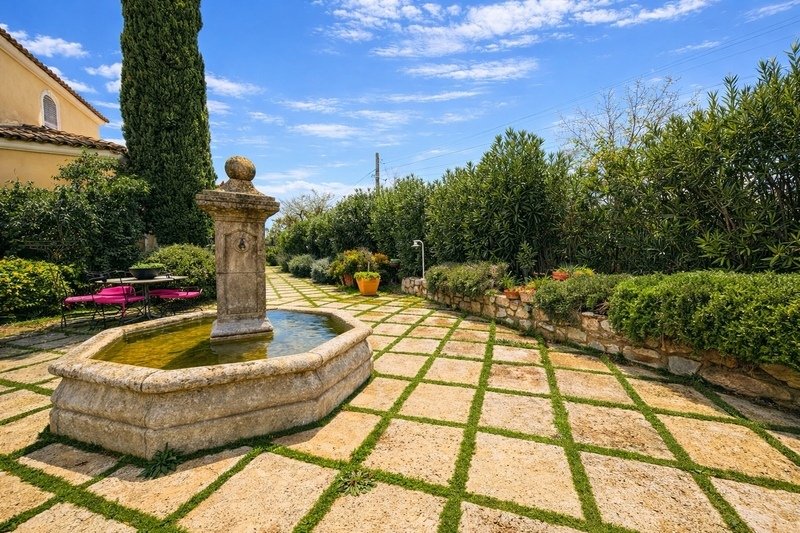 House in Trans-en-Provence, Provence-Alpes-Côte d'Azur, France 3 - 16893768