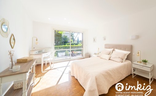 Castle for Sale in Aix-en-Provence, Provence-Alpes-Côte d'Azur, France