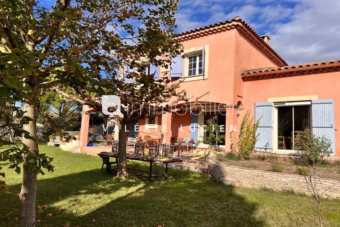 House in Paradou, Provence-Alpes-Côte d'Azur, France 1 - 16891649