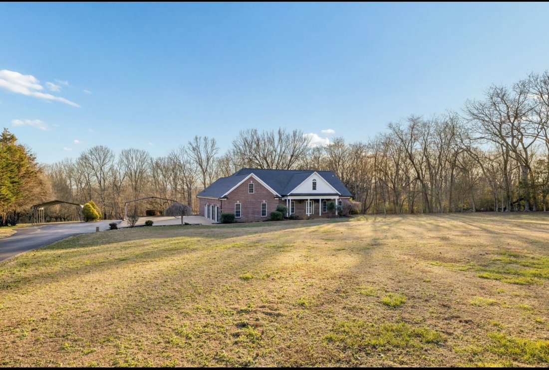 House in Columbia, Tennessee, United States 2 - 16775263