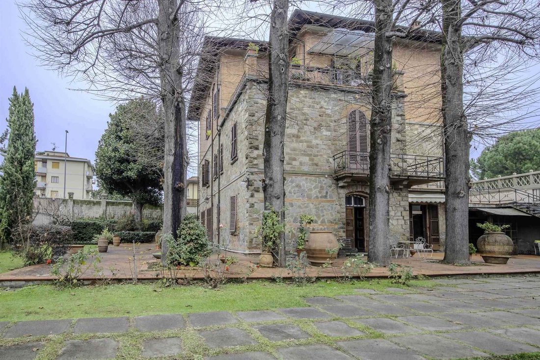 Villa in San Giovanni Valdarno, Tuscany, Italy 5 - 16893523
