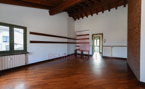 Castle for Sale in Lesa, Italy