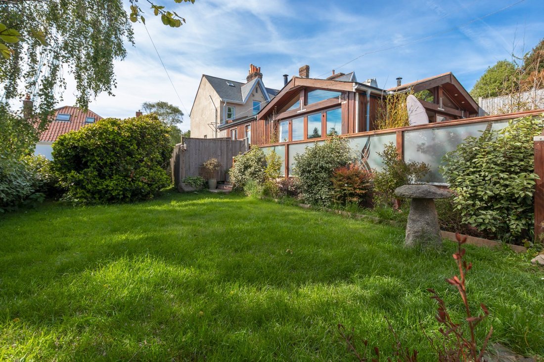 House in England 3 - 16892880