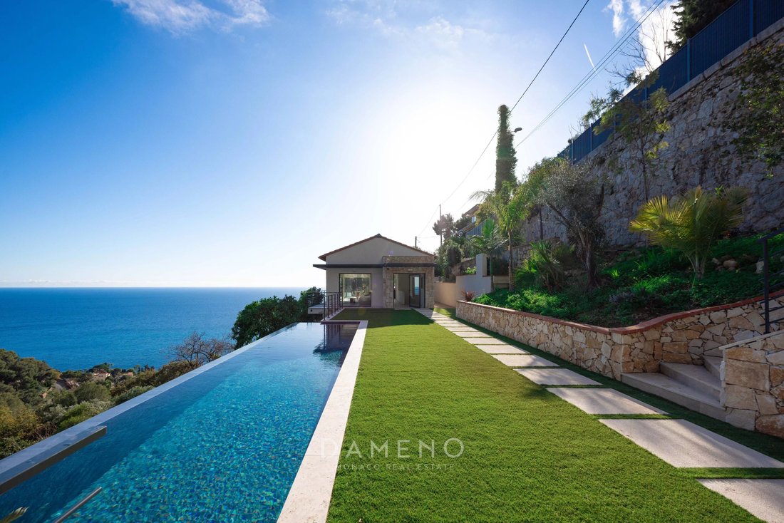 Villa in Village-Cros de Caste-Coupiere-Mont Gros, Roquebrune-Cap-Martin, France 1 - 16890923