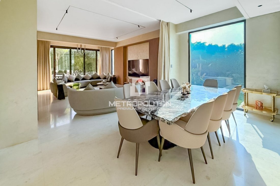 Villa in Tilal Al Ghaf, Dubai, United Arab Emirates 1 - 16892254