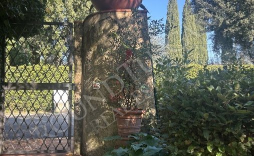 Castle for Sale in Tuscany, Italy