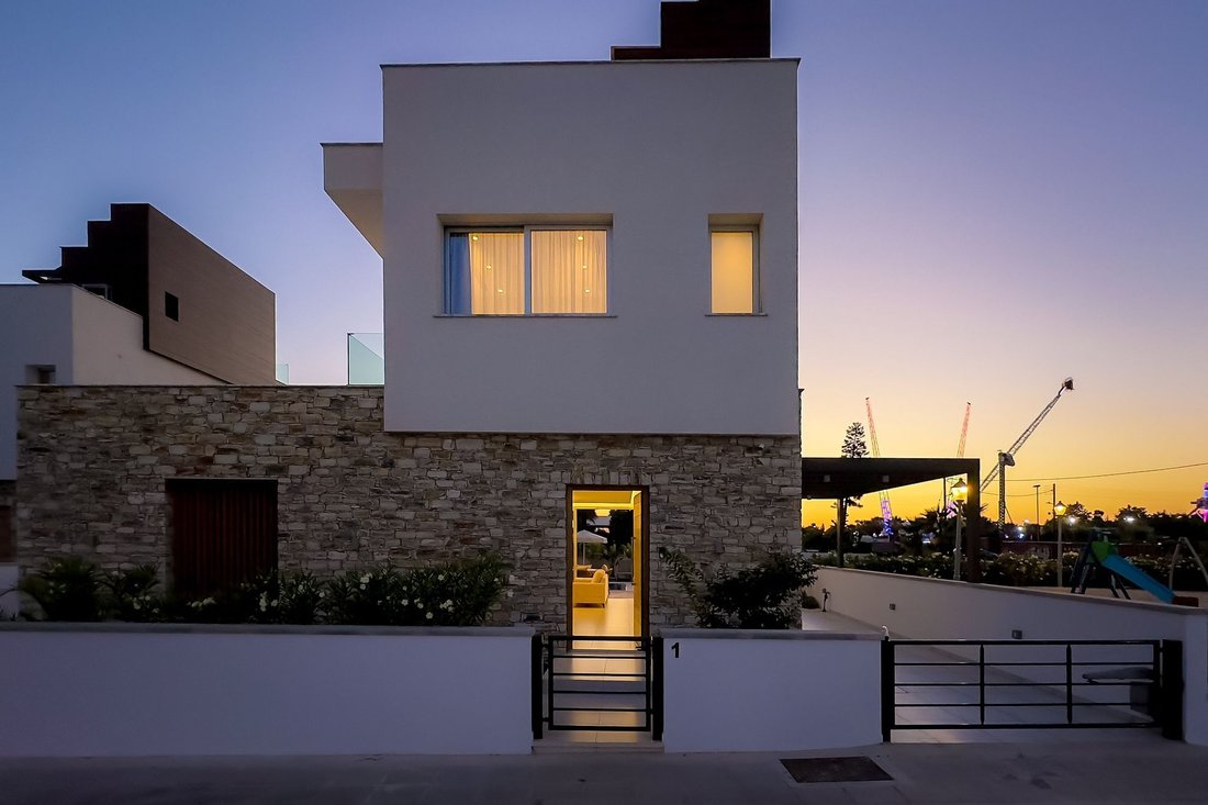 Villa in Ayia Napa, Cyprus 2 - 16890752