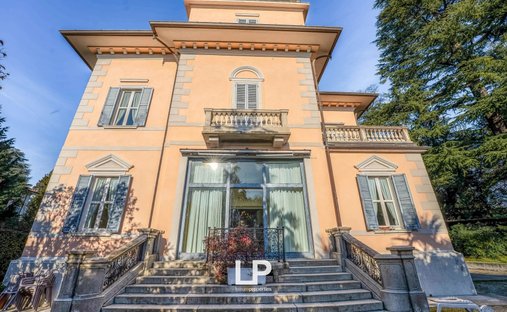 Castle for Sale in Lesa, Italy