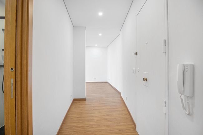 Apartment in Linda-a-Velha, Lisbon, Portugal 3 - 16891667