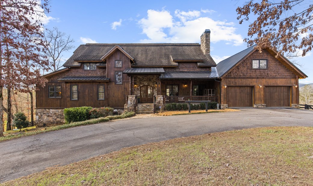 Single Family Residence In Blue Ridge In Blue Ridge, Georgia, United ...
