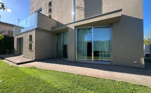 Castle for Sale in Tuscany, Italy