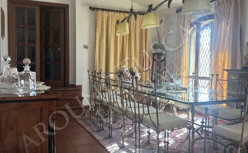 Castle for Sale in Tuscany, Italy