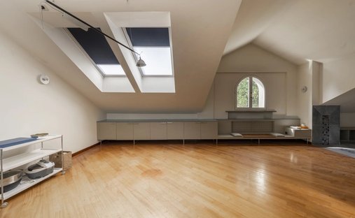 Castle for Sale in Lesa, Italy