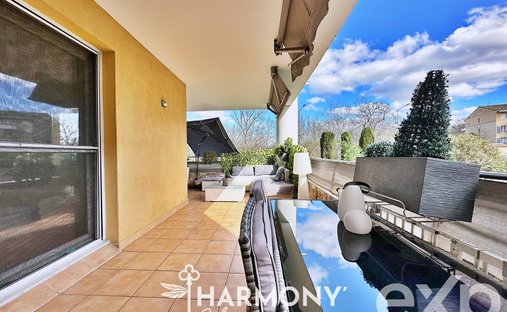 Castle for Sale in Aix-en-Provence, Provence-Alpes-Côte d'Azur, France