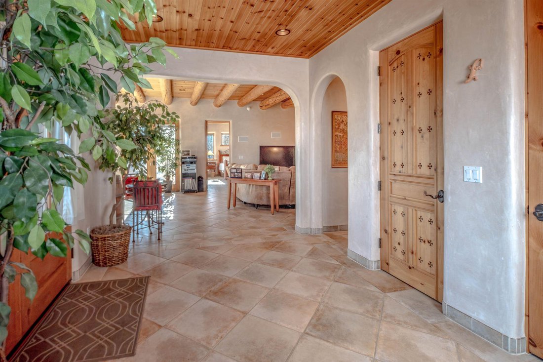 House in Ranchos De Taos, New Mexico, United States 3 - 16892686