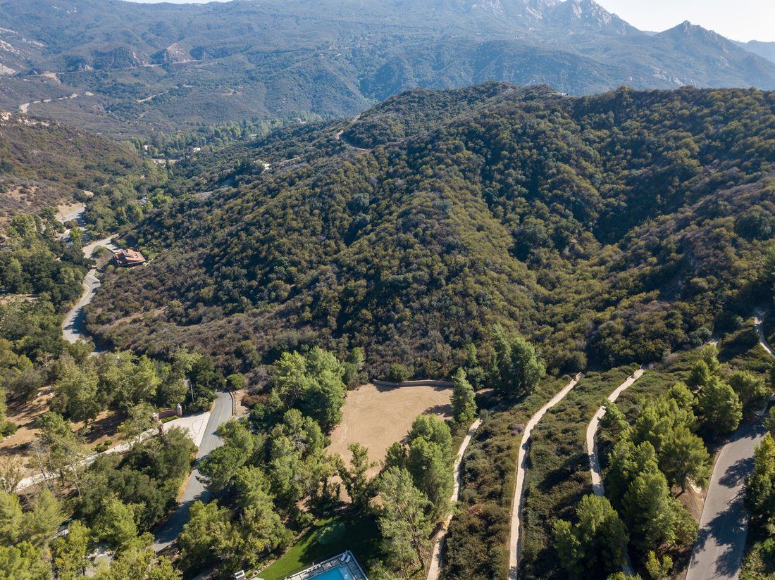 Land in Hidden Hills, California, United States 4 - 16323403