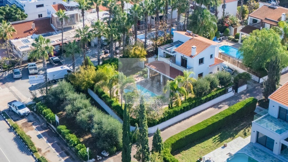 Villa in Poli Crysochous, Paphos, Cyprus 1 - 16894862