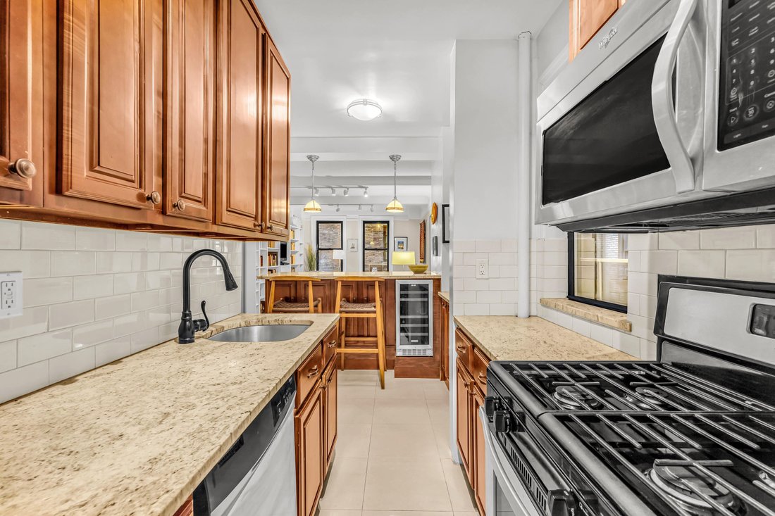 Co Op in New York, New York, United States 5 - 16893889
