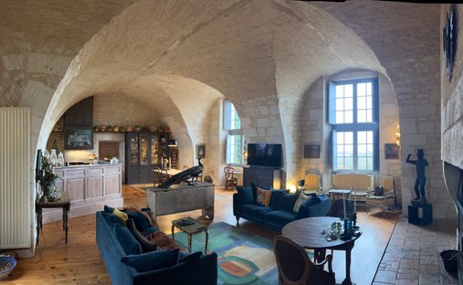 16th C Castle With Outbuildings, Perfectly Renovated