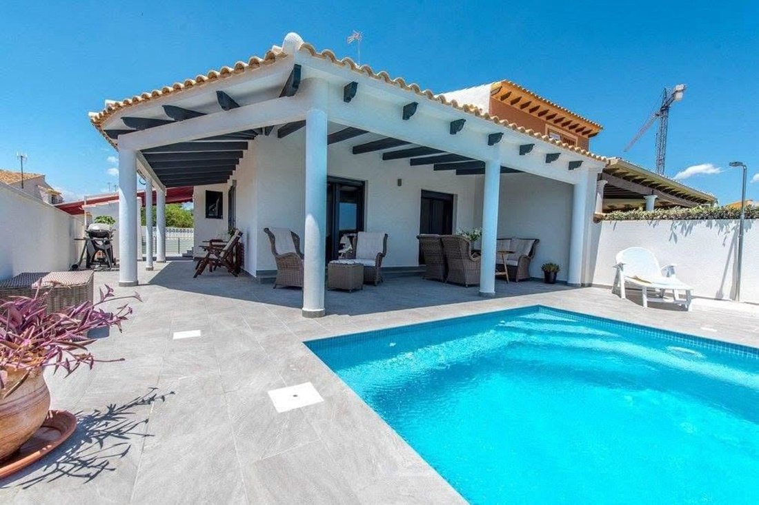 Appartamento a Torrevieja, Comunità Valenzana, Spagna 1 - 16892032
