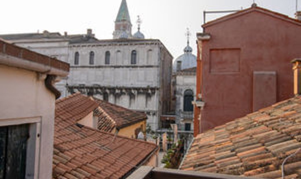 Castle for Sale in Venice, Veneto, Italy