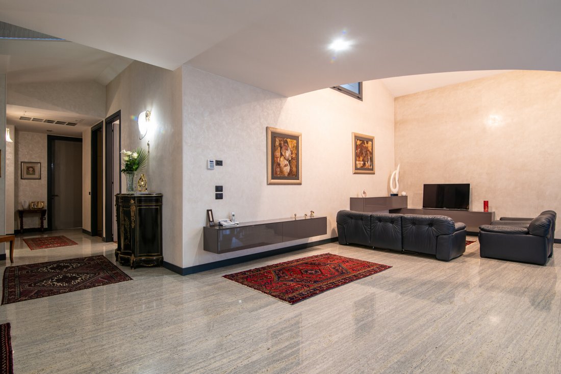 Villa in Due Carrare, Veneto, Italy 4 - 16894281