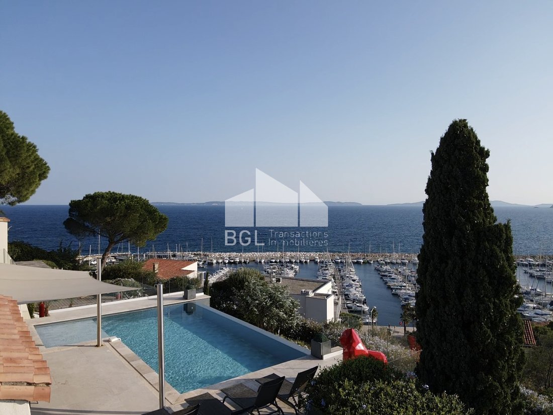 House in Le Lavandou, Provence-Alpes-Côte d'Azur, France 2 - 16577905