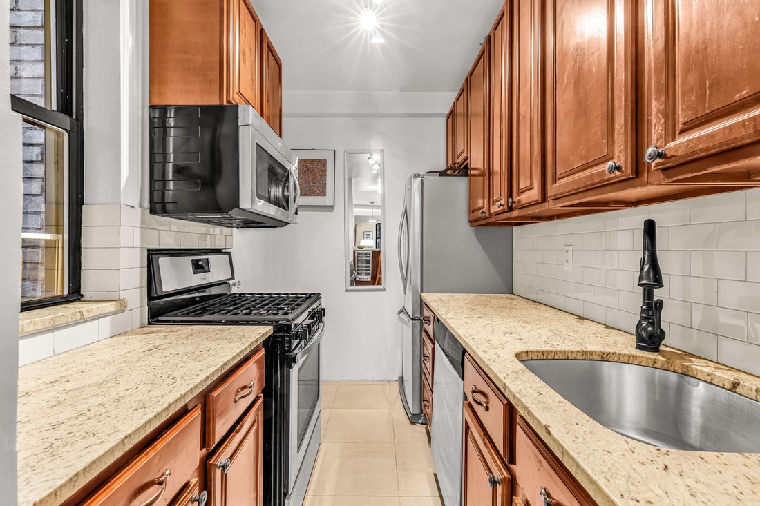 Co Op in New York, New York, United States 3 - 16893889