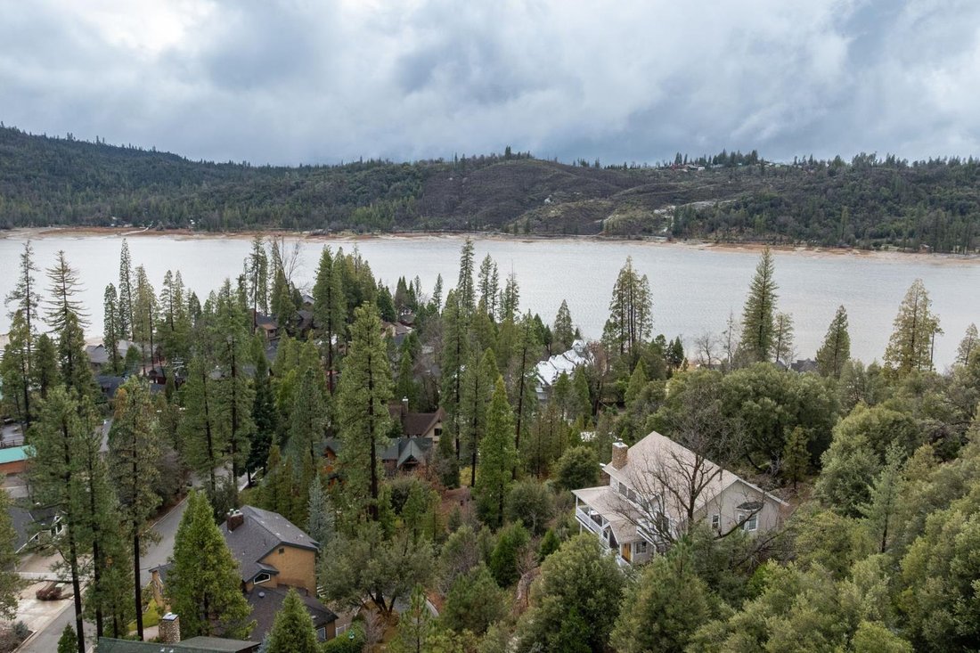 House in Bass Lake, California, United States 3 - 16856101