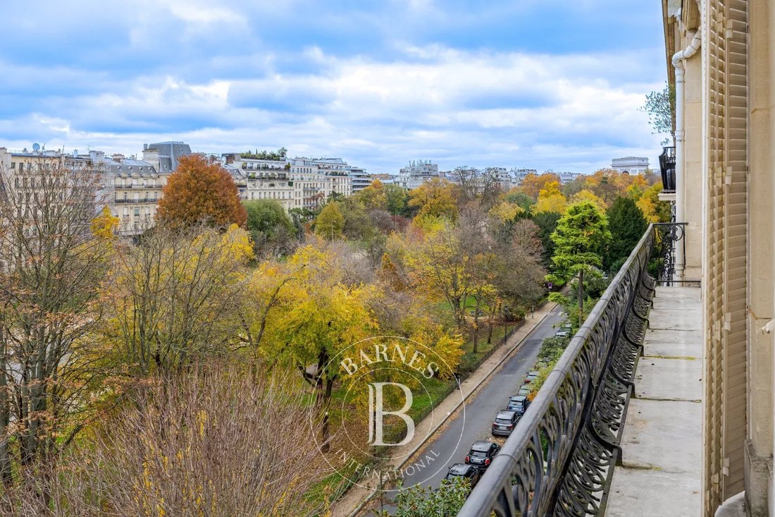 Apartment in Porte Dauphine, Paris 16e Arrondissement, Paris 2 - 16891037