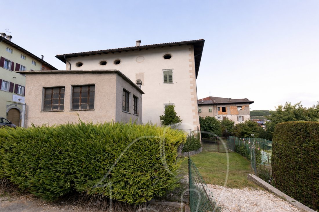 Villa in Tuenno, Trentino – Alto Adige/Südtirol, Italy 2 - 13960098