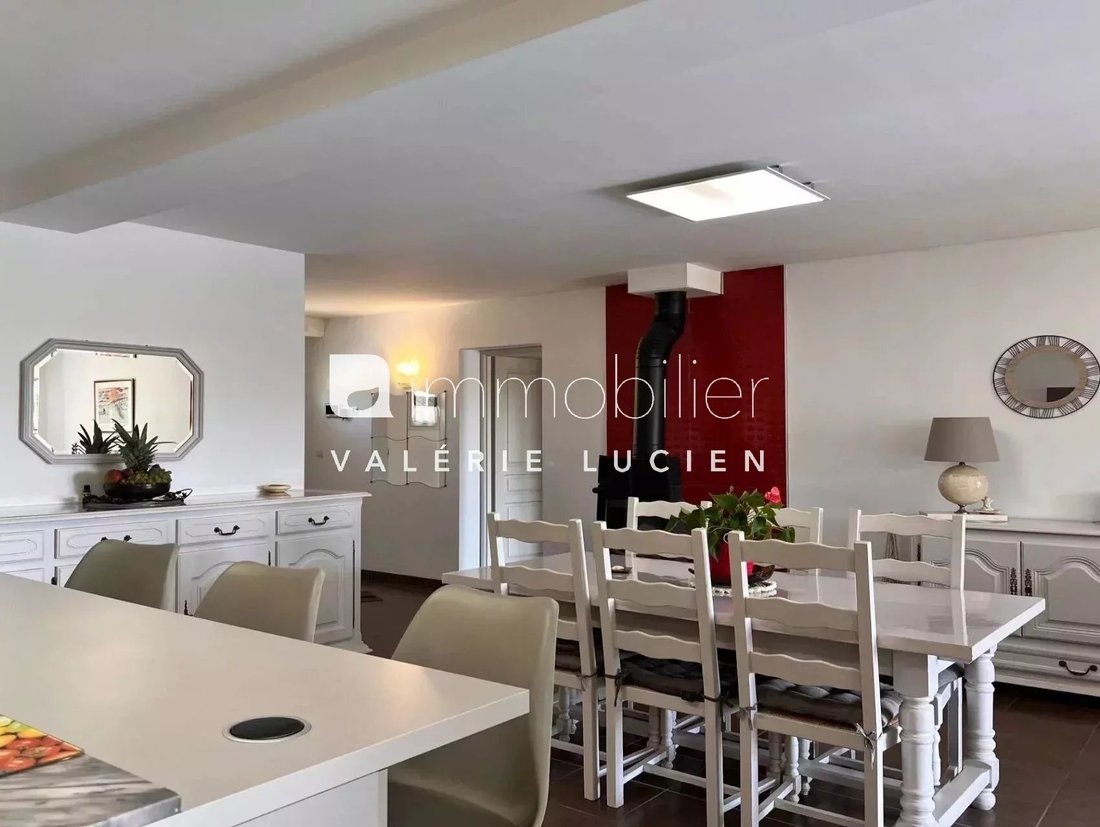 House in Maussane-les-Alpilles, Provence-Alpes-Côte d'Azur, France 2 - 16891654