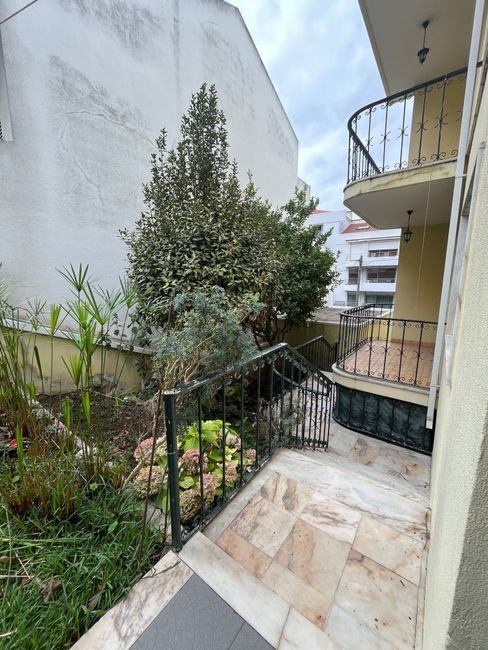House in Carcavelos e Parede, Lisbon, Portugal 5 - 16891307