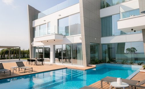 Villa in Ayia Napa, Cyprus 1