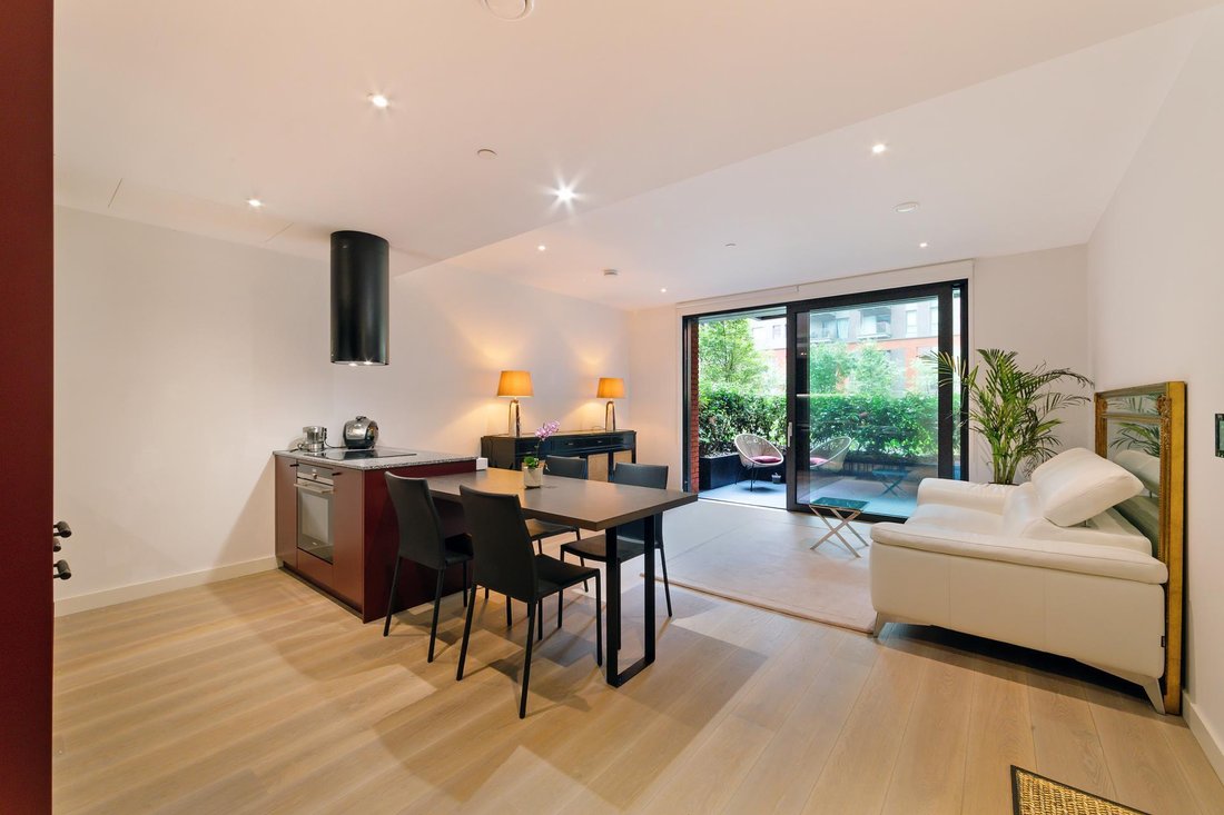Apartment in New Covent Garden, Wandsworth (Greater London), England 1 - 16890882