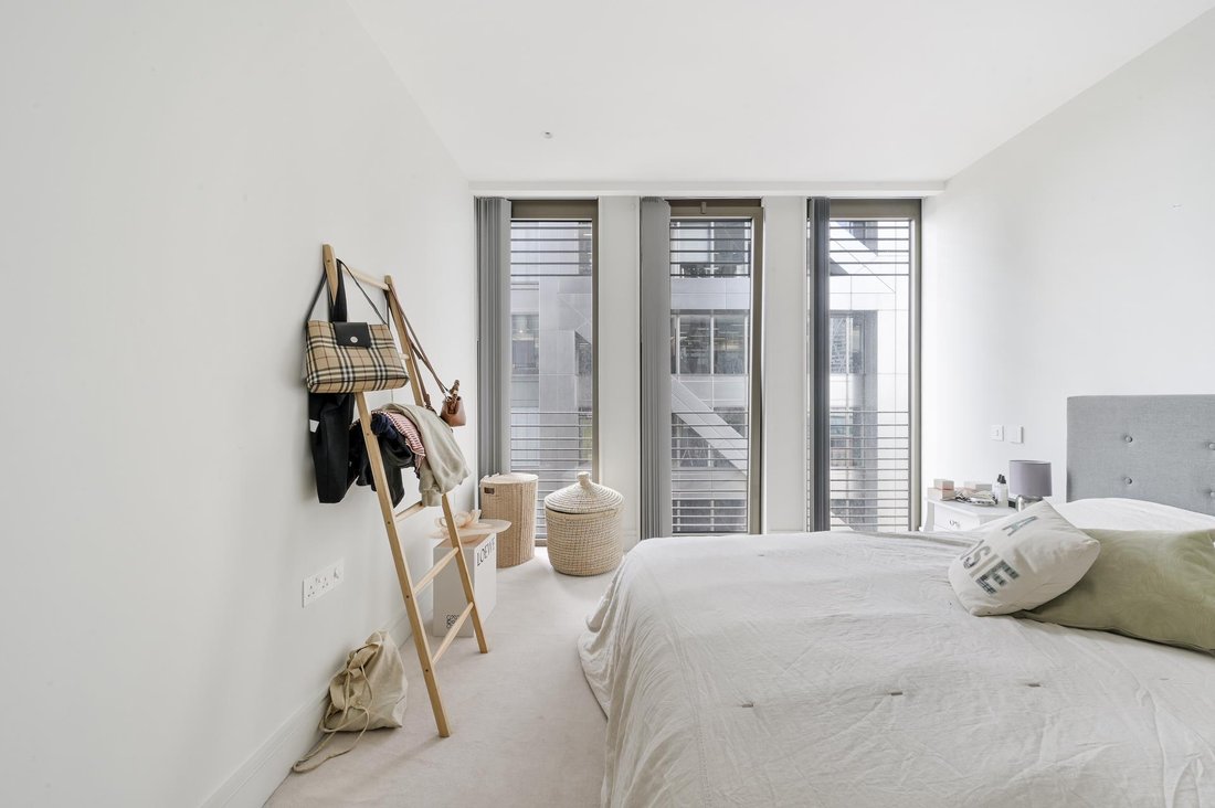 Villa in EC2, Islington, England 4 - 16891241