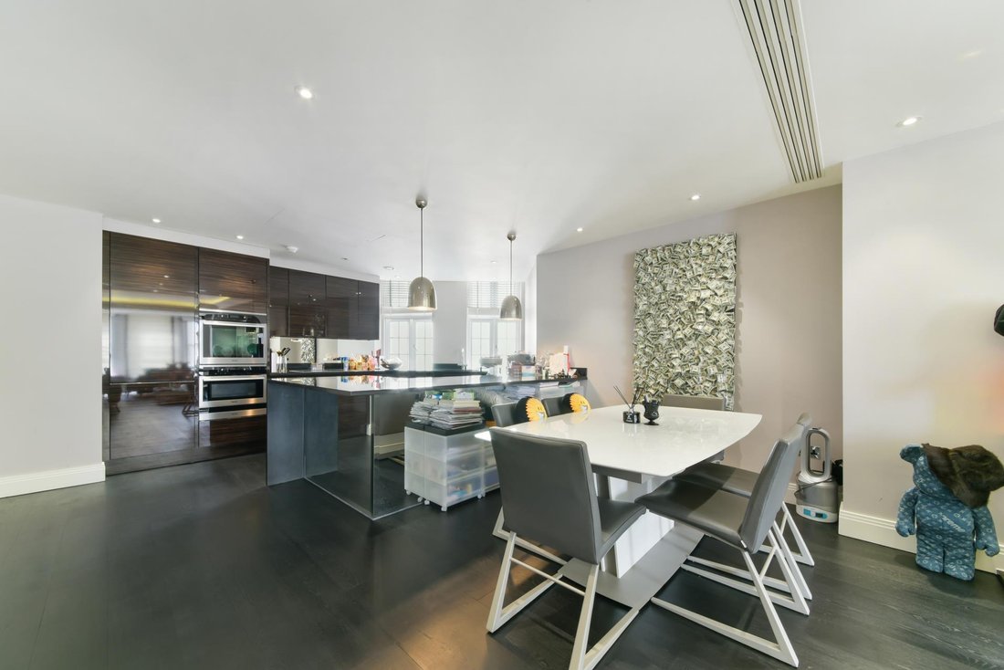 House in Belgravia, Westminster, England 2 - 16891381