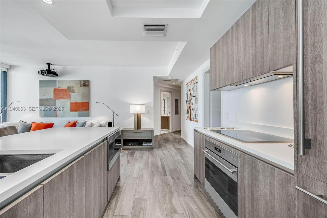 Condo in Miami, Florida, United States 4 - 16893712